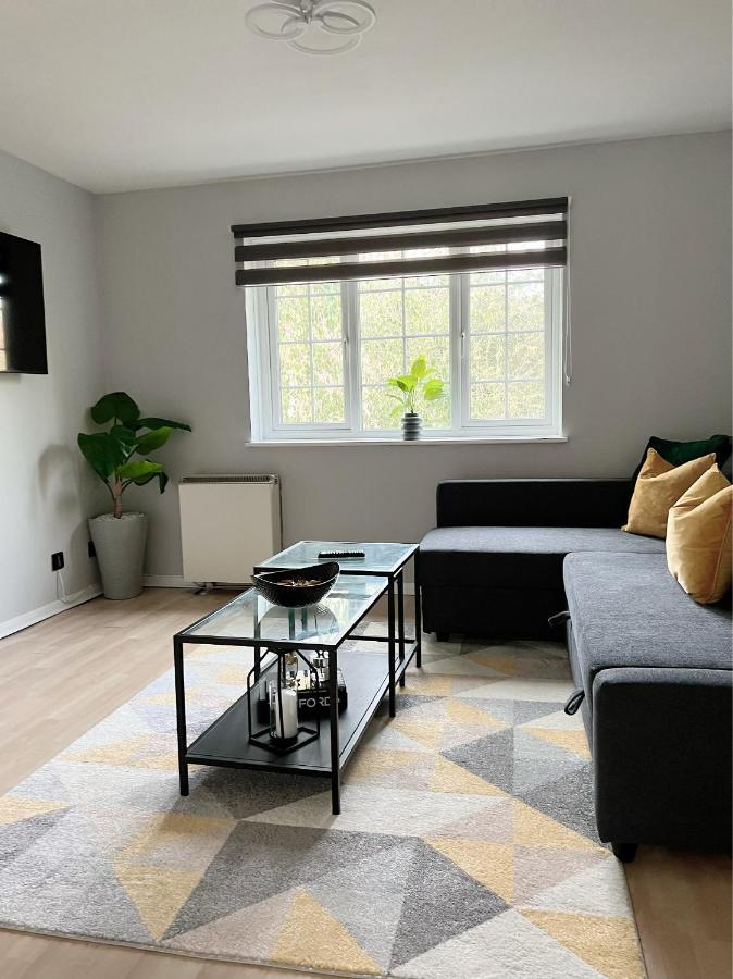 Stunning In Beckton With Private Entrance * Londres