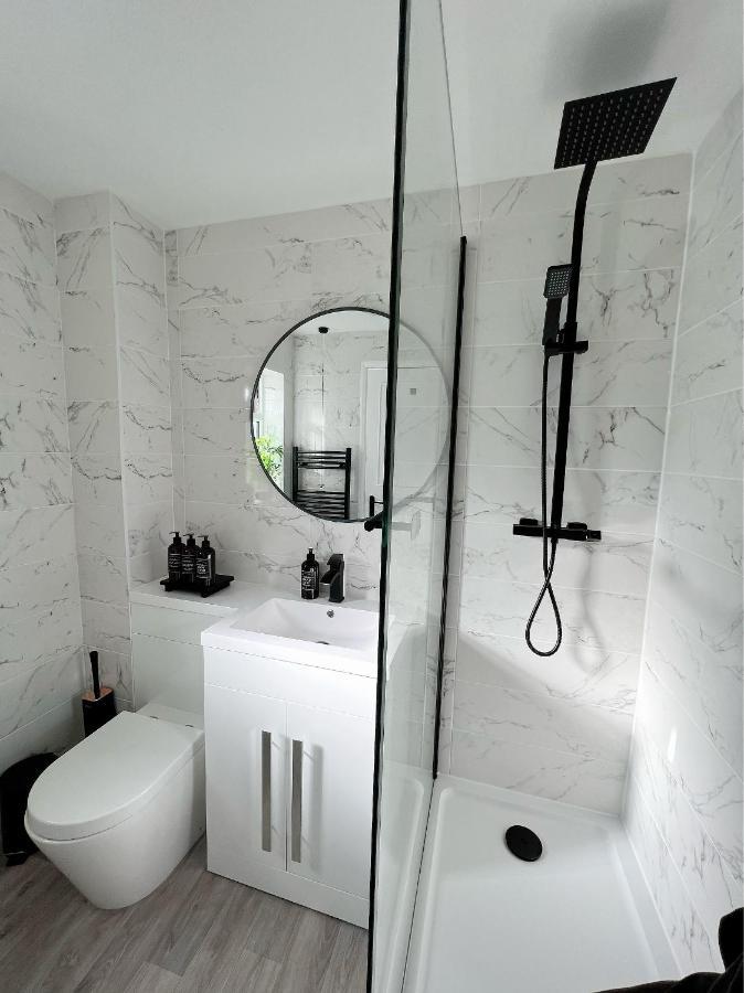 Hébergement de vacances Stunning In Beckton With Private Entrance