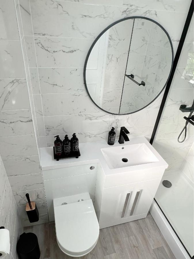 Hébergement de vacances Stunning In Beckton With Private Entrance *