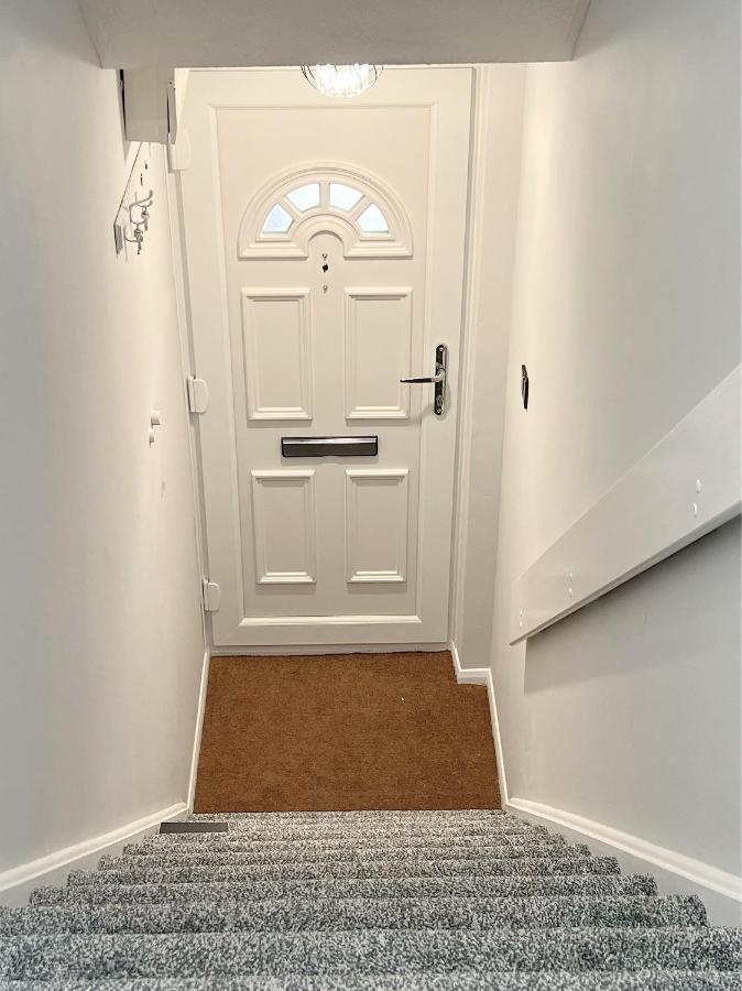 Hébergement de vacances Stunning In Beckton With Private Entrance